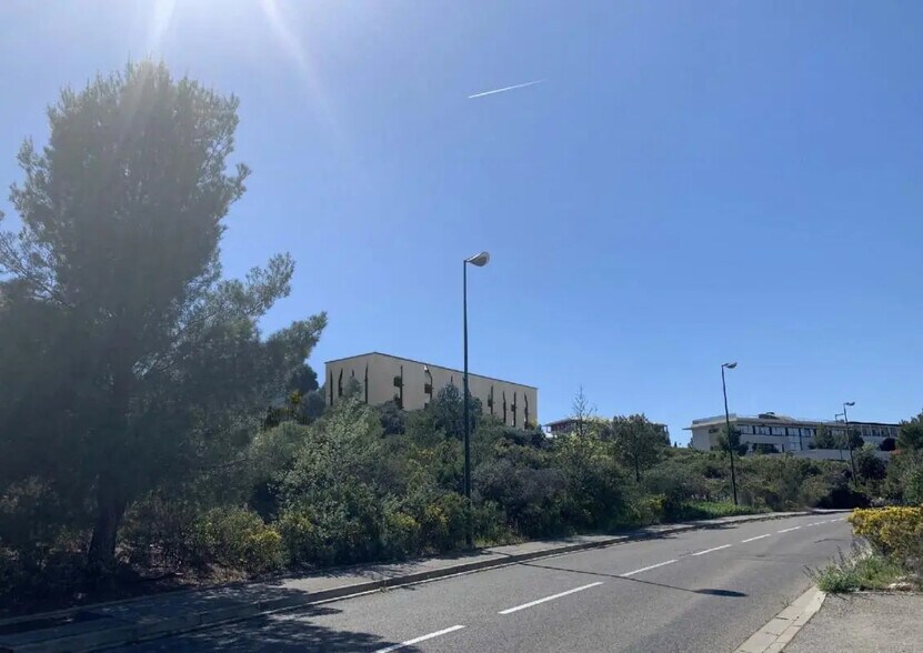Bureau dans Aix-en-Provence à louer - Photo de l’immeuble – Image 3 sur 4