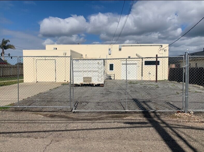 208-210 E Ocean Ave, Lompoc, CA à louer - Photo de l’immeuble – Image 2 sur 13