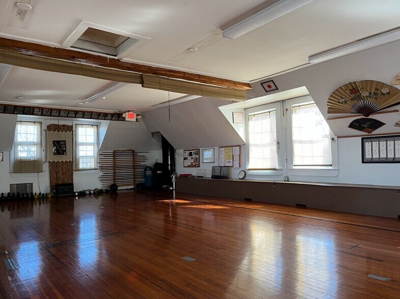31 Rider Ave, Patchogue, NY à louer - Photo intérieure – Image 2 sur 5