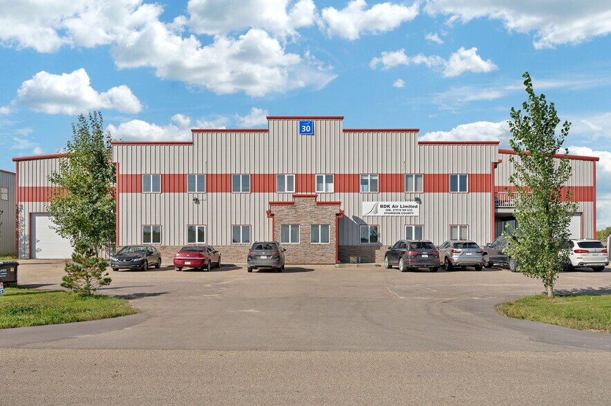 27018 SH 633 Suite 30C, Sturgeon County, AB à vendre - Photo de l’immeuble – Image 2 sur 10