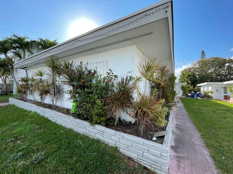 740 83rd St, Miami Beach, FL à vendre - Photo de l’immeuble – Image 2 sur 6