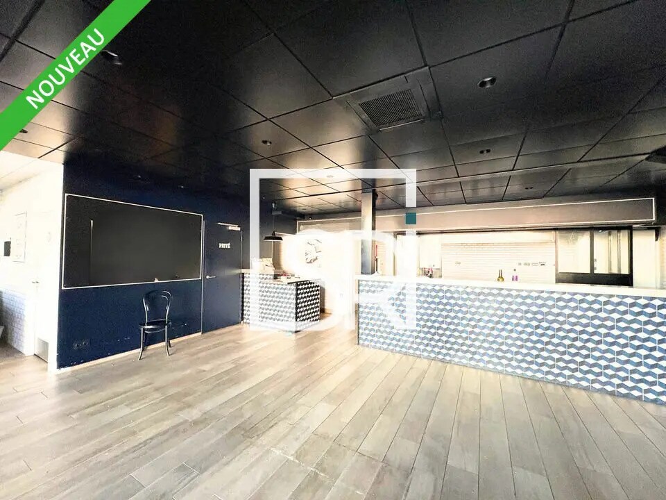 Local commercial dans Aubière à louer Photo principale– Image 1 sur 11