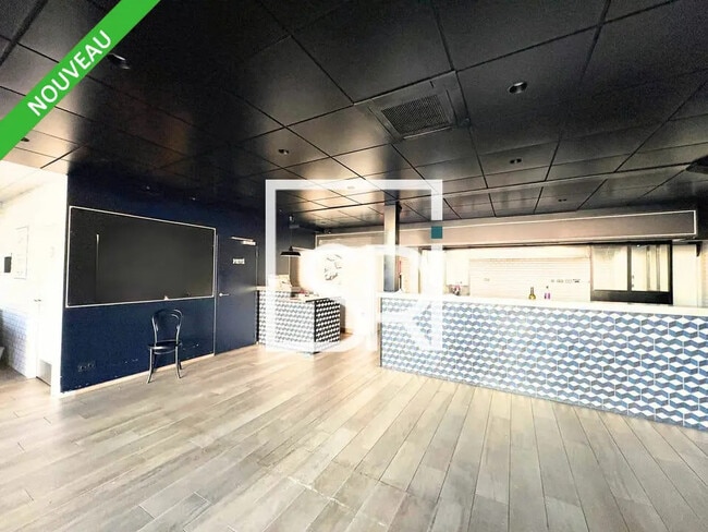 Plus de détails pour Local commercial à louer