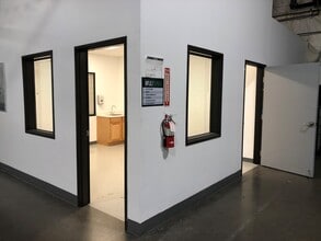 3901 SE Naef Rd, Portland, OR à louer Photo intérieure– Image 1 sur 12