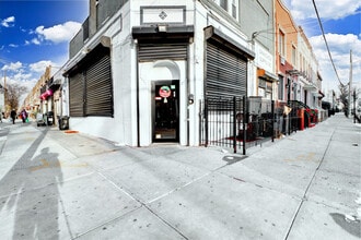 451 Grandview Ave, Ridgewood, NY à louer Photo intérieure– Image 1 sur 9