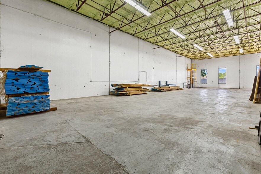 3103 8th Ave, Fort Worth, TX à louer - Photo intérieure – Image 3 sur 13