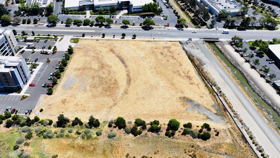46399 Fremont Blvd, Fremont, CA à vendre - Photo de l’immeuble – Image 2 sur 31