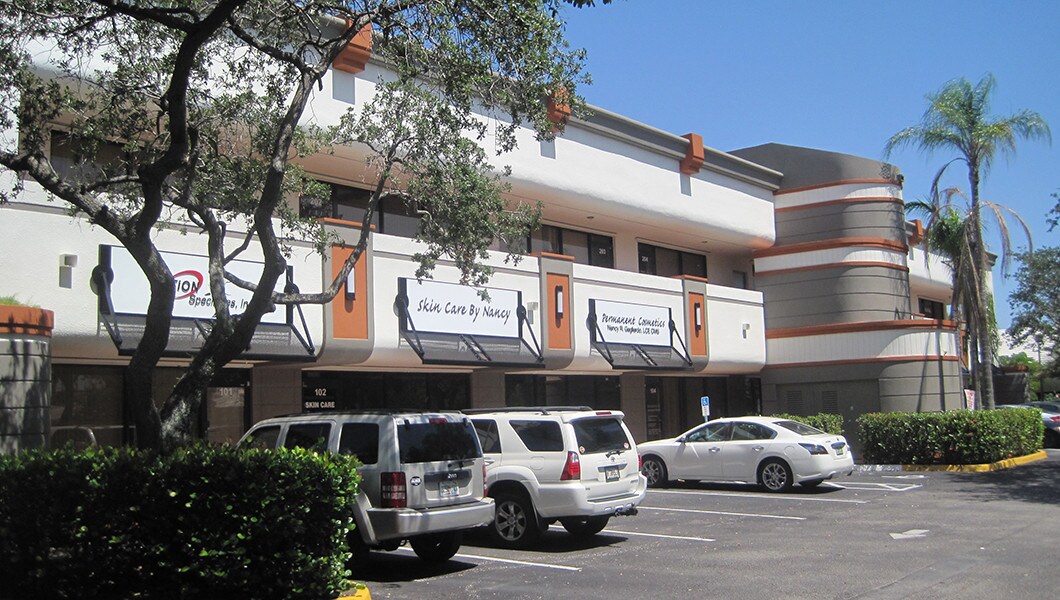 2061 NW 2nd Ave, Boca Raton, FL à louer Autre– Image 1 sur 5