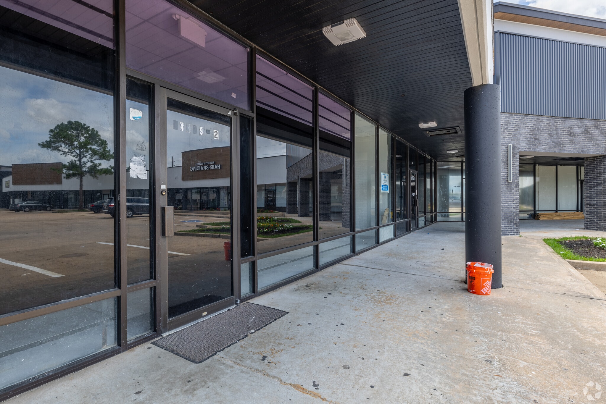 14829 Bellaire Blvd, Houston, TX à louer Photo de l’immeuble– Image 1 sur 4