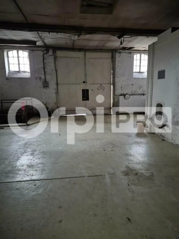 Industriel/Logistique dans Épernay à louer Photo intérieure– Image 1 sur 7