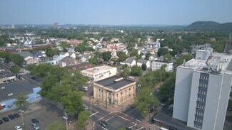Plus de détails pour 215 Grand Ave, New Haven, CT - Local commercial à vendre