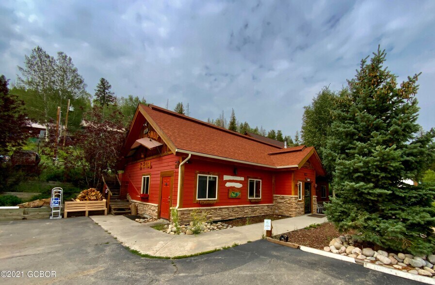 606 W Byers Ave, Hot Sulphur Springs, CO à vendre - Photo de l’immeuble – Image 2 sur 90