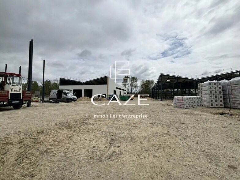 Local d'activités dans Carbon-Blanc à vendre - Photo de l’immeuble – Image 3 sur 8