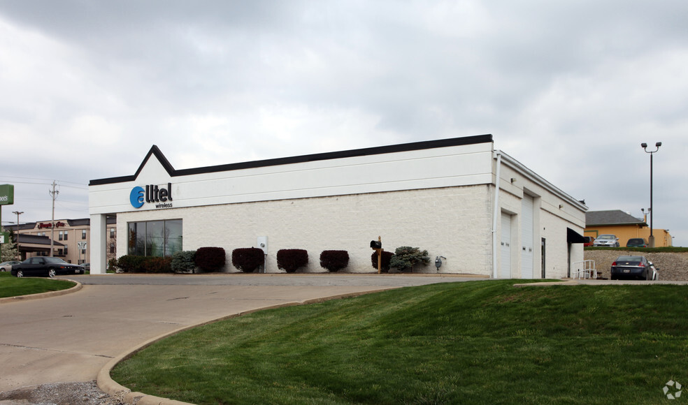 1020 N Lexington Springmill Rd, Mansfield, OH à louer - Photo de l’immeuble – Image 2 sur 4