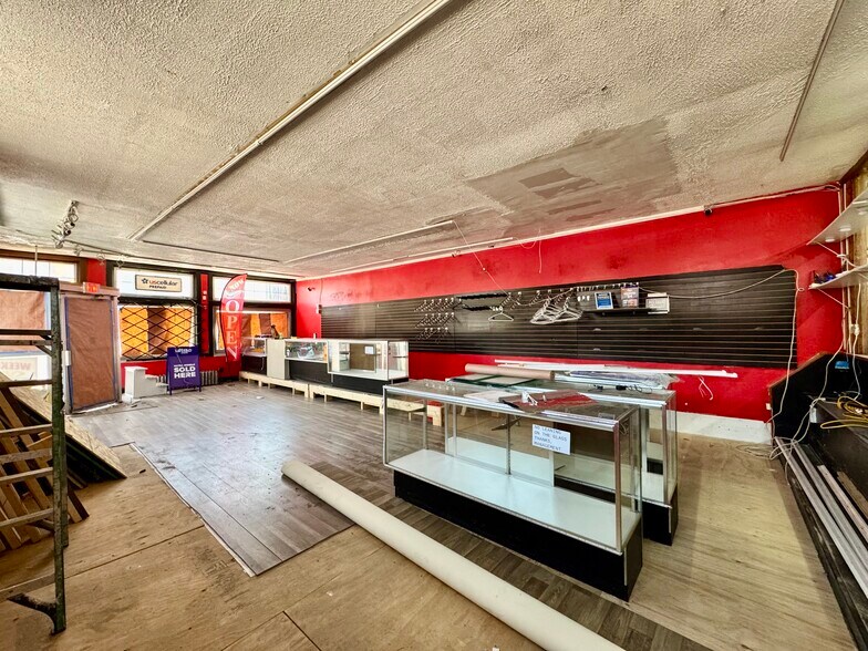 2675-2679 N Holton St, Milwaukee, WI à vendre - Photo de l’immeuble – Image 2 sur 3