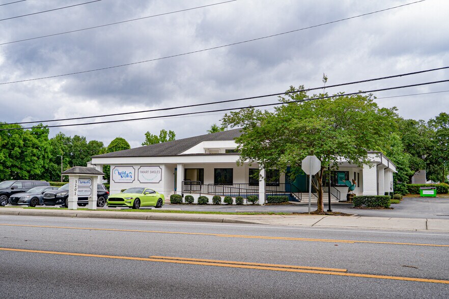 3201 Olive Rd, Pensacola, FL à vendre - Photo de l’immeuble – Image 2 sur 8