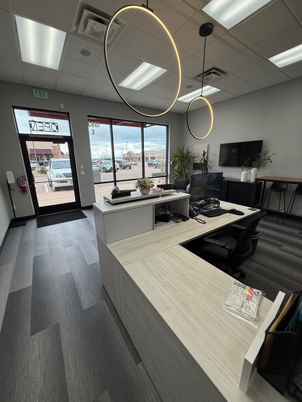 15932 Jackson Creek Pky, Monument, CO à louer - Photo de l’immeuble – Image 3 sur 13