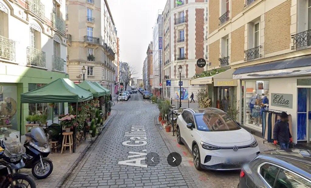 Local commercial dans Courbevoie à louer Photo de l’immeuble– Image 1 sur 4