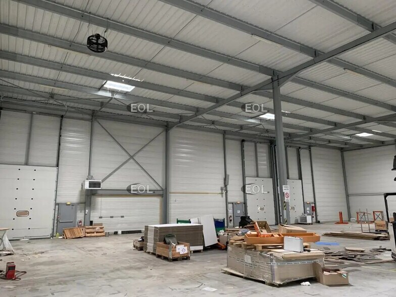 Industriel/Logistique dans Moissy-Cramayel à louer - Photo de l’immeuble – Image 3 sur 9