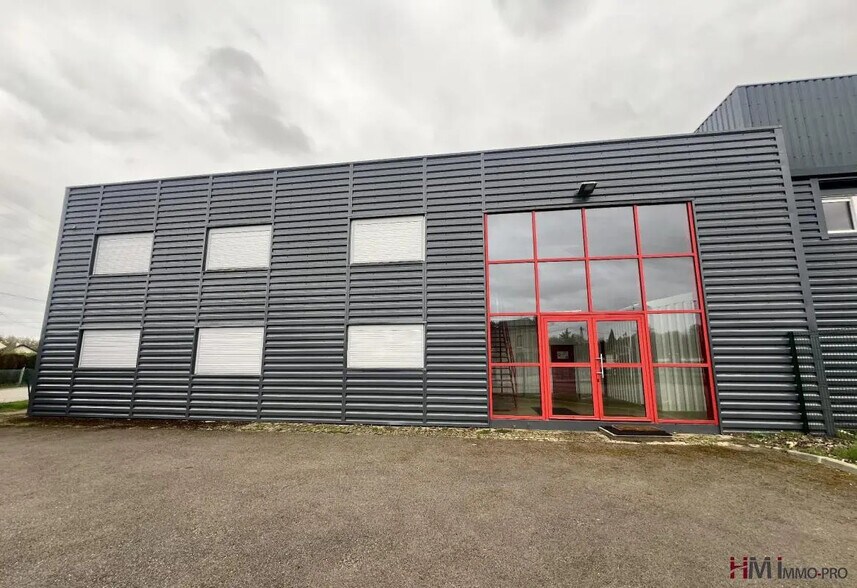 Industriel/Logistique dans Elbeuf à vendre - Photo de l’immeuble – Image 1 sur 9