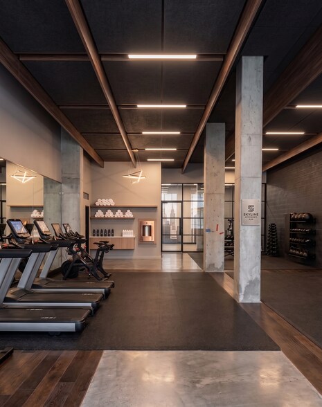 45-67 Davis St, Long Island City, NY à louer - Photo de l’immeuble – Image 3 sur 70