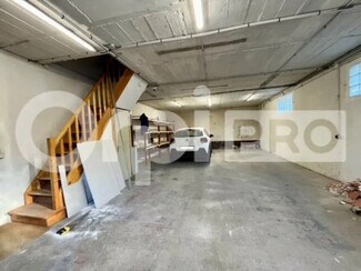 Plus de détails pour Local d'activités à louer