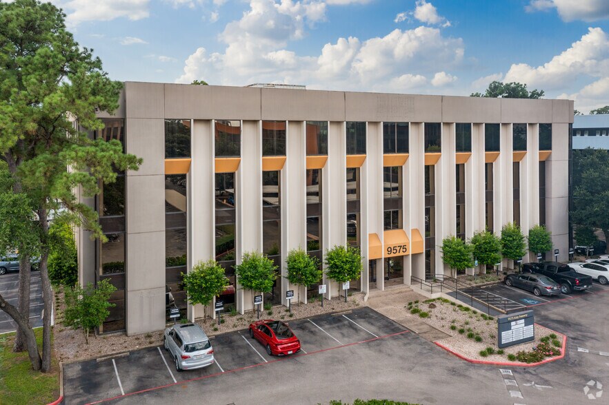 Houston Office Portfolio portefeuille de 3 biens à vendre sur LoopNet.fr - Photo principale – Image 3 sur 5
