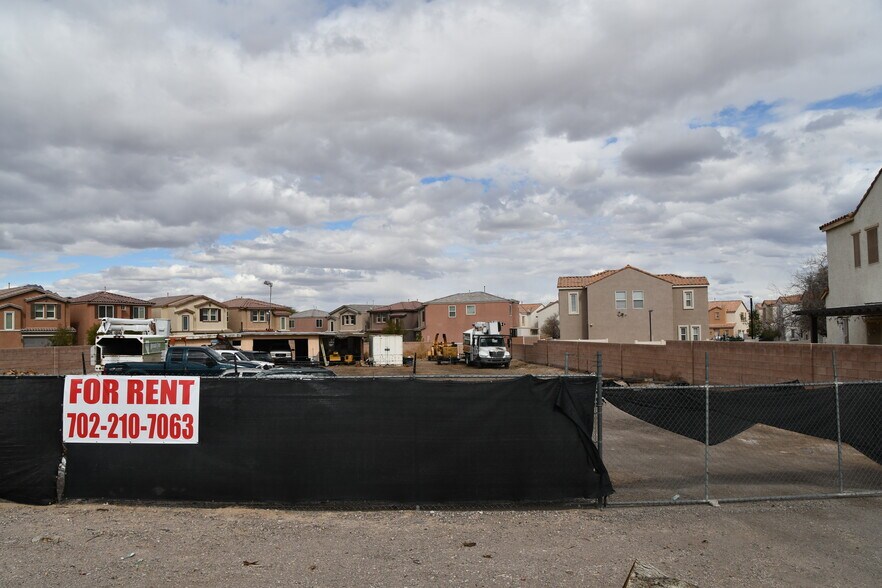 6240 Dodd St, Las Vegas, NV à louer - Photo de l’immeuble – Image 2 sur 12