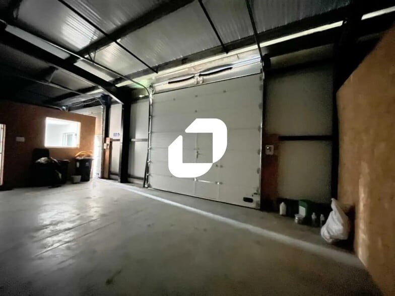 Bureau dans Mios à louer - Photo intérieure – Image 2 sur 17