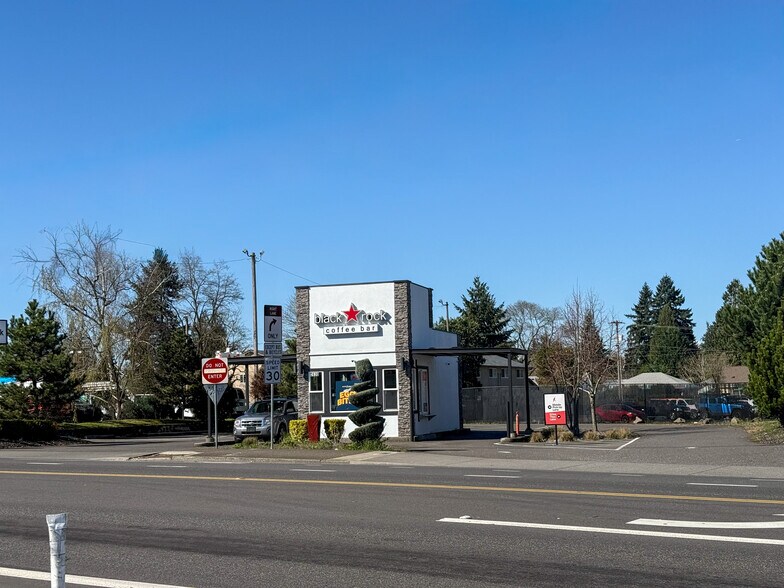 2630 E Fourth Plain Blvd, Vancouver, WA à vendre - Photo principale – Image 1 sur 7