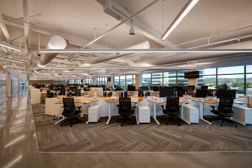 900 Concar Dr, San Mateo, CA à louer - Photo intérieure – Image 3 sur 8