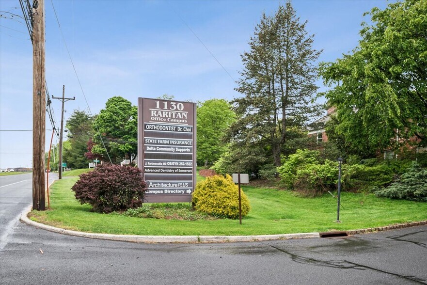 1130 US Highway 202 S, Raritan, NJ à vendre - Photo de l’immeuble – Image 2 sur 19