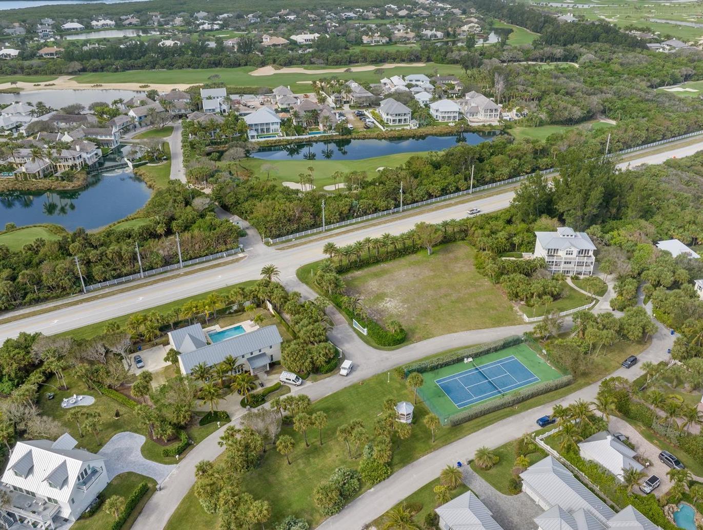 2335 Sanderling Ln, Vero Beach, FL à vendre Aérien– Image 1 sur 12