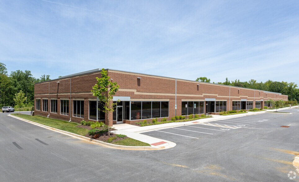 1330 Innovation St, Middle River, MD à louer - Photo principale – Image 1 sur 8
