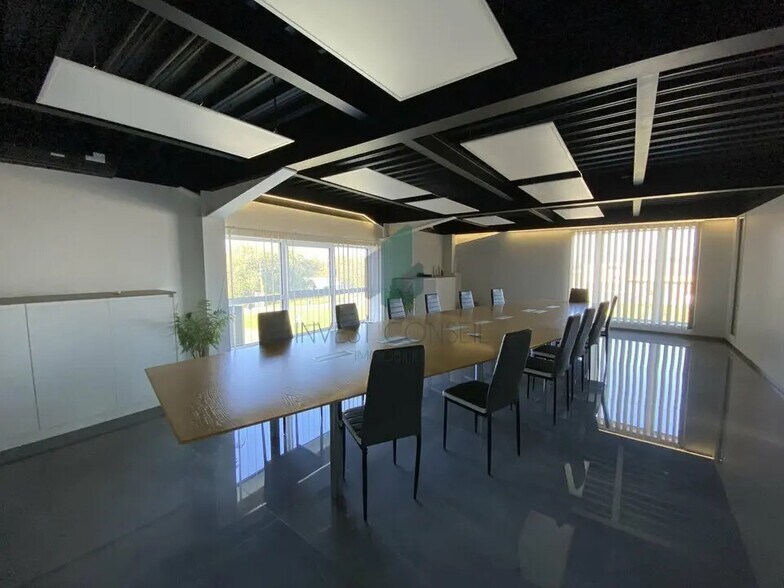 Bureau dans Viarmes à louer - Photo de l’immeuble – Image 1 sur 11