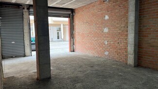 Plus de détails pour Local commercial à louer