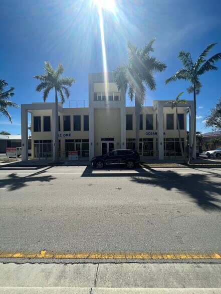 1400 E Hillsboro Blvd, Deerfield Beach, FL à louer - Photo de l’immeuble – Image 3 sur 13