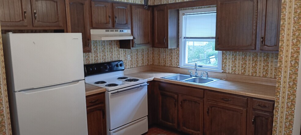 2108 Hollingsworth St, New Kensington, PA à vendre - Photo de l’immeuble – Image 3 sur 10