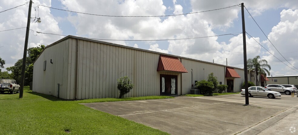 179-181 Grefer Ln, Harvey, LA à louer - Photo principale – Image 1 sur 16