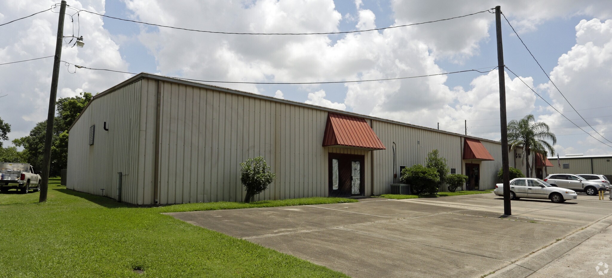 179-181 Grefer Ln, Harvey, LA à louer Photo principale– Image 1 sur 17