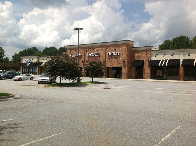 3651 Dawson Forest Rd, Dawsonville, GA à louer - Photo de l’immeuble – Image 1 sur 3