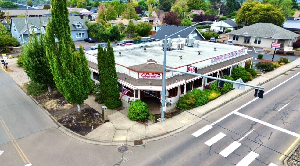 1644 Main St, Philomath, OR à vendre - Photo de l’immeuble – Image 2 sur 13