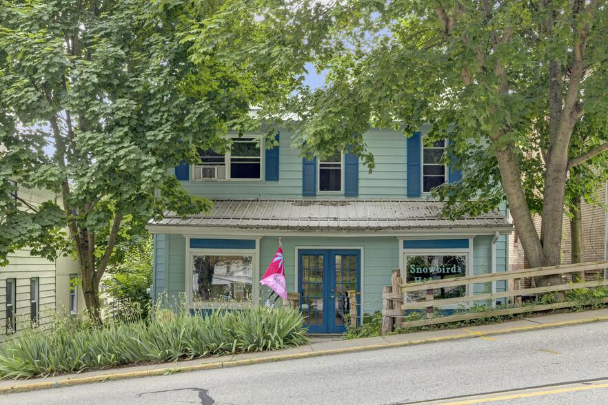 725 Main St, Volant, PA à vendre - Photo principale – Image 1 sur 15