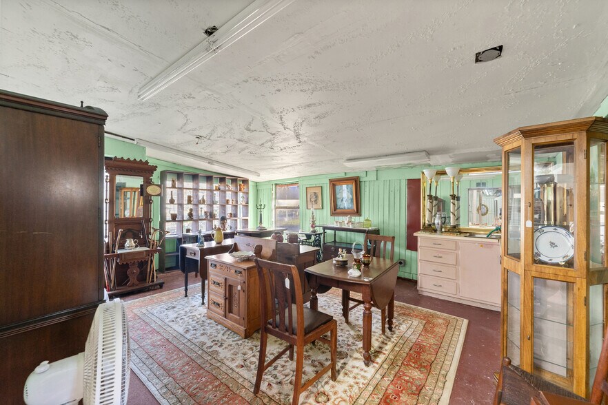 1078 Ridgewood Ave, Holly Hill, FL à vendre - Photo intérieure – Image 3 sur 8