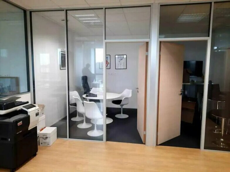 Bureau dans Meroux-Moval à vendre - Photo de l’immeuble – Image 2 sur 7