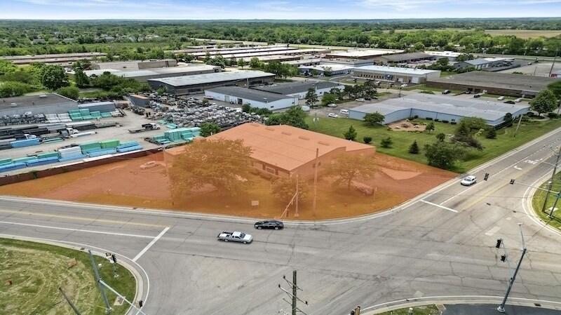 1145 N Old Rand Rd, Wauconda, IL à louer - Photo de l’immeuble – Image 3 sur 20