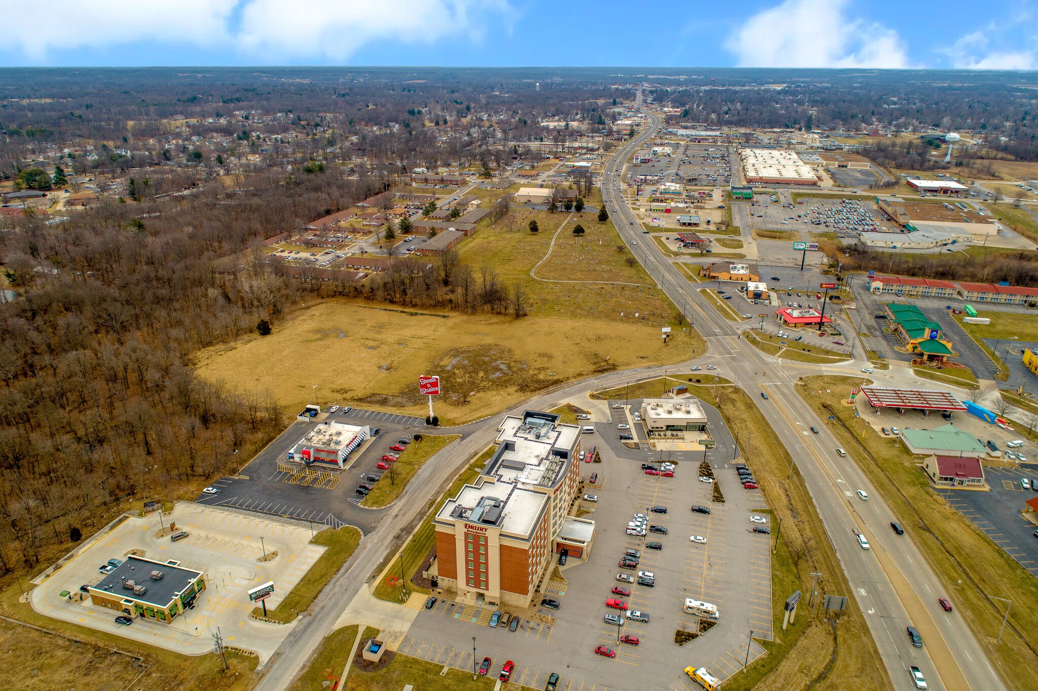 130 N 44th St, Mount Vernon, IL à vendre Photo principale– Image 1 sur 6