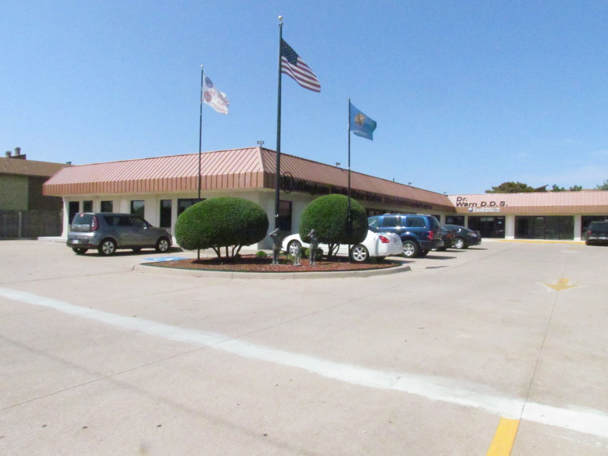 502 NW Sheridan Rd, Lawton, OK à louer Photo de l’immeuble– Image 1 sur 5