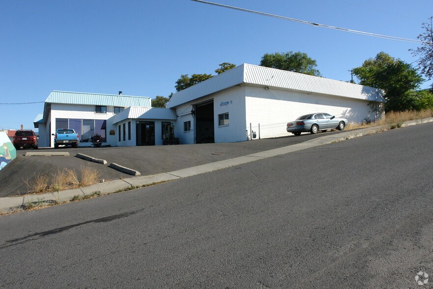 3112 N Division St, Spokane, WA à vendre - Photo de l’immeuble – Image 2 sur 3