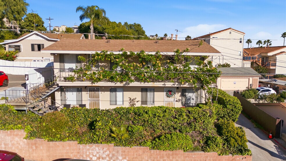 5707 Mildred St, San Diego, CA à vendre - Photo principale – Image 1 sur 29